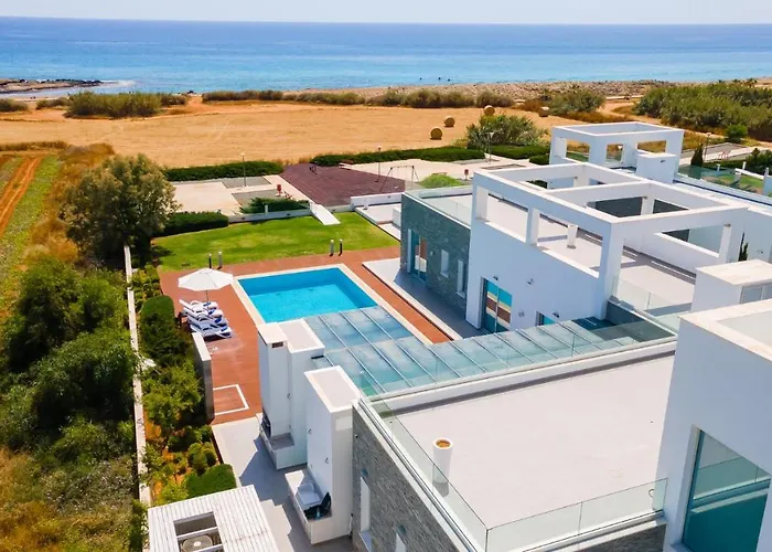 Seafront Villa Cecelia By Ruidoso Luxury