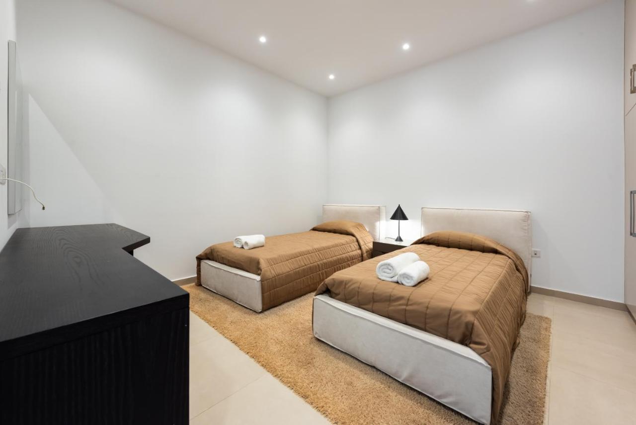 Seafront Cecelia By Ruidoso Luxury Villa *